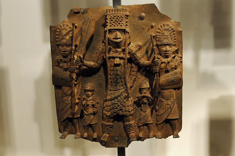 Raubkunst aus Afrika/Looted Art - Give them Back! ger/engl. 12 6825678974 b0e3801002 c