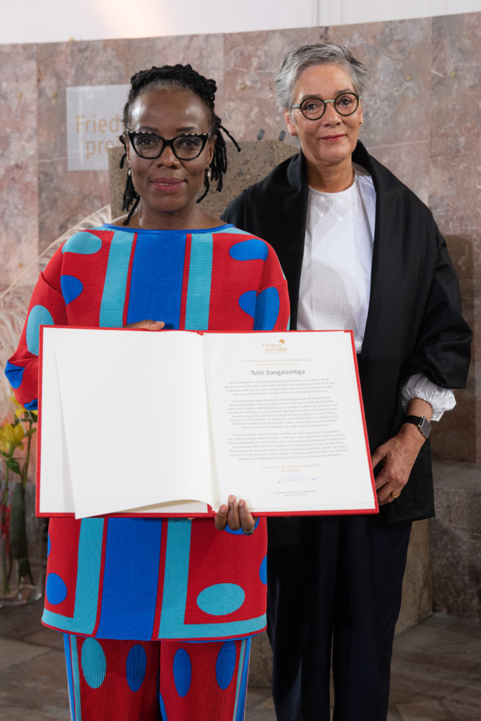 Tsitsi Dangarembga and much more: Orlanda Verlag /Publishing House Berlin- Interview ger/engl 5 Friedenspreis 211024 c Tobias Bohm 300dpi 2